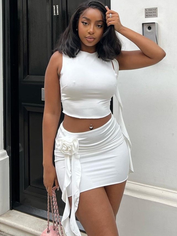 Round Neck Solid Color Crop Top Mini Skirt Suits