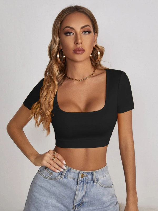 Edgy Basic Square Neck Short Sleeve Solid Color Crop Top