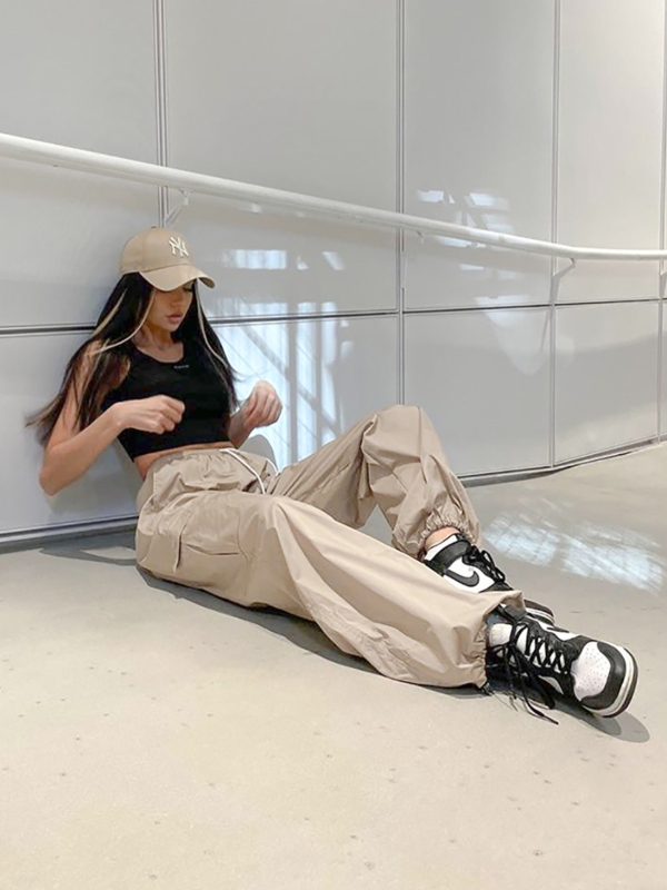 Relaxed Pocket Cargo Pants